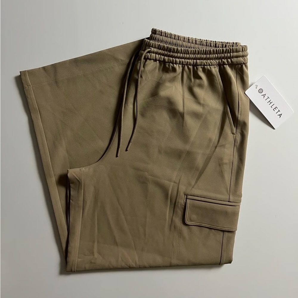 Athleta Promenade Cargo Pants in Tan